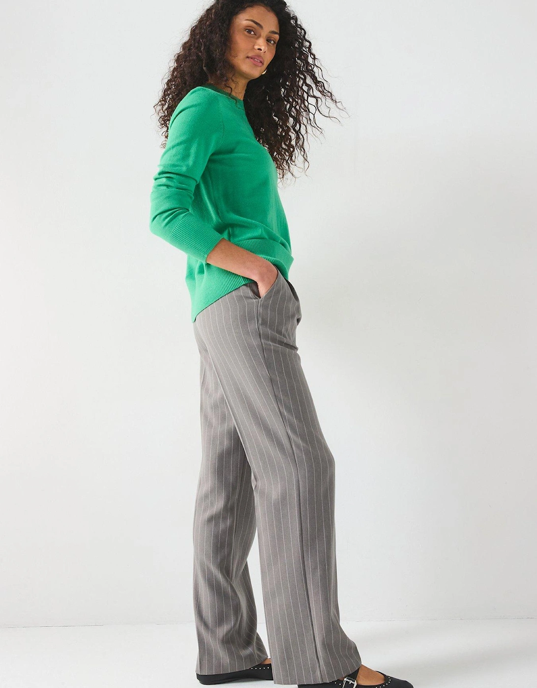 Relaxed Crew Neck Jumper - Green
