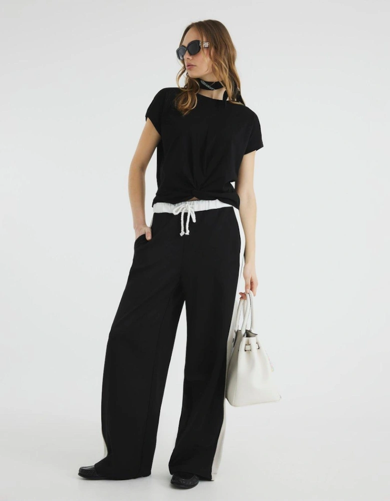 Twist Front Tee - Black