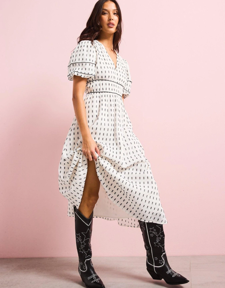 Ariana Dobby Midi Dress - White