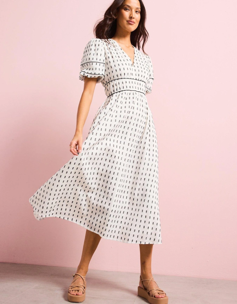 Ariana Dobby Midi Dress - White