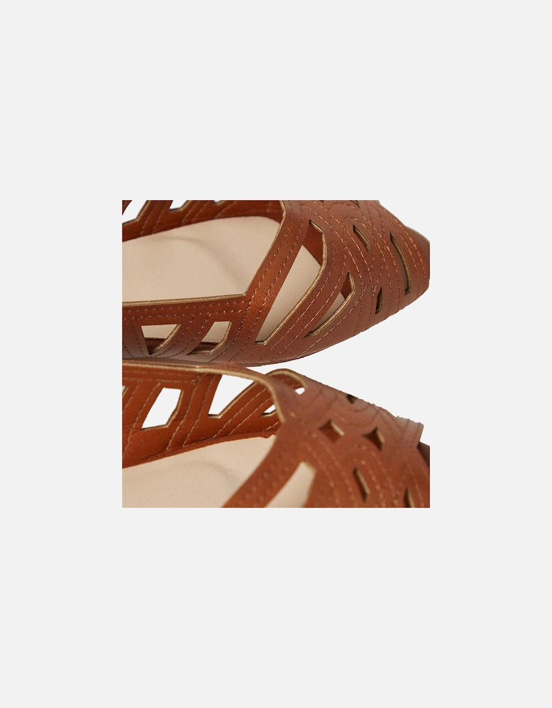 Womens/Ladies Prim Peep Toe Wide Pumps
