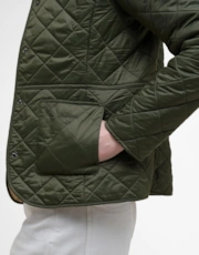 Thumbnail 7 of 8