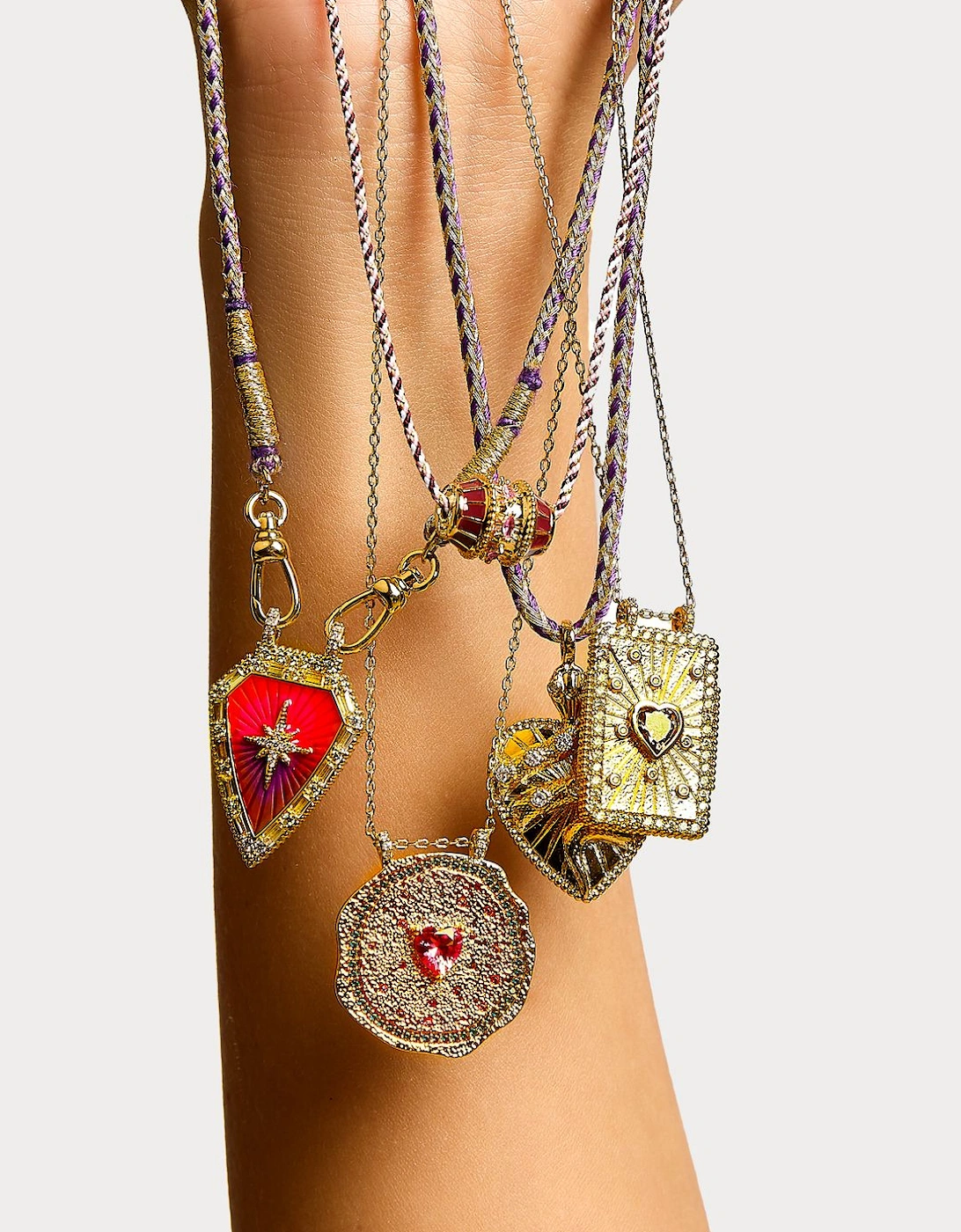 Mya-Bay Ruby Heart Medaille