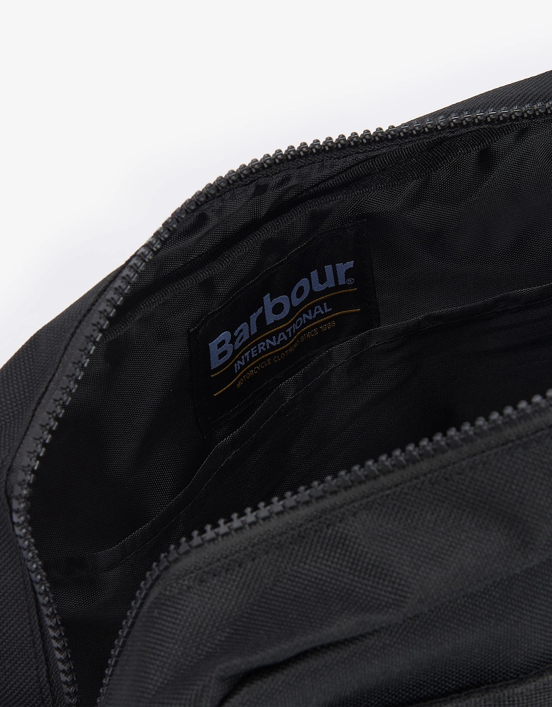 Knockhill Mens Essential Washbag