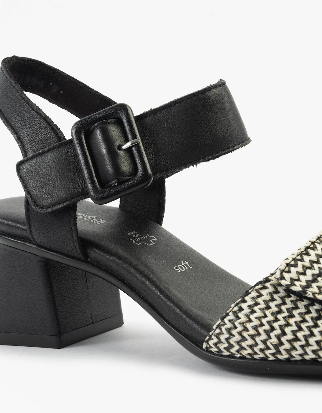 D1K51-03 Womens Sandals Black Combination