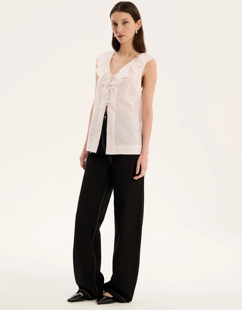 Rachael Frill Collar Sleeveless Blouse in White