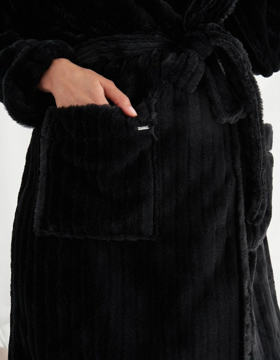 Cloud Robe in Black