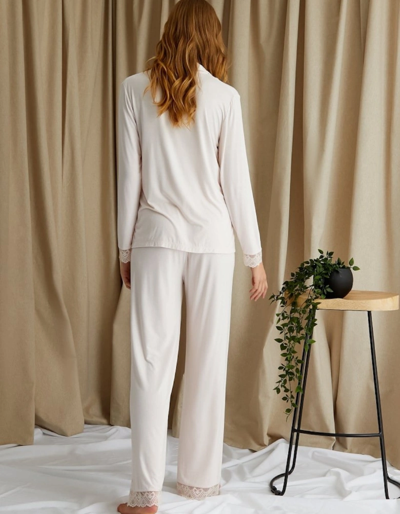Bamboo Lace Pyjama Set in Powder Puff