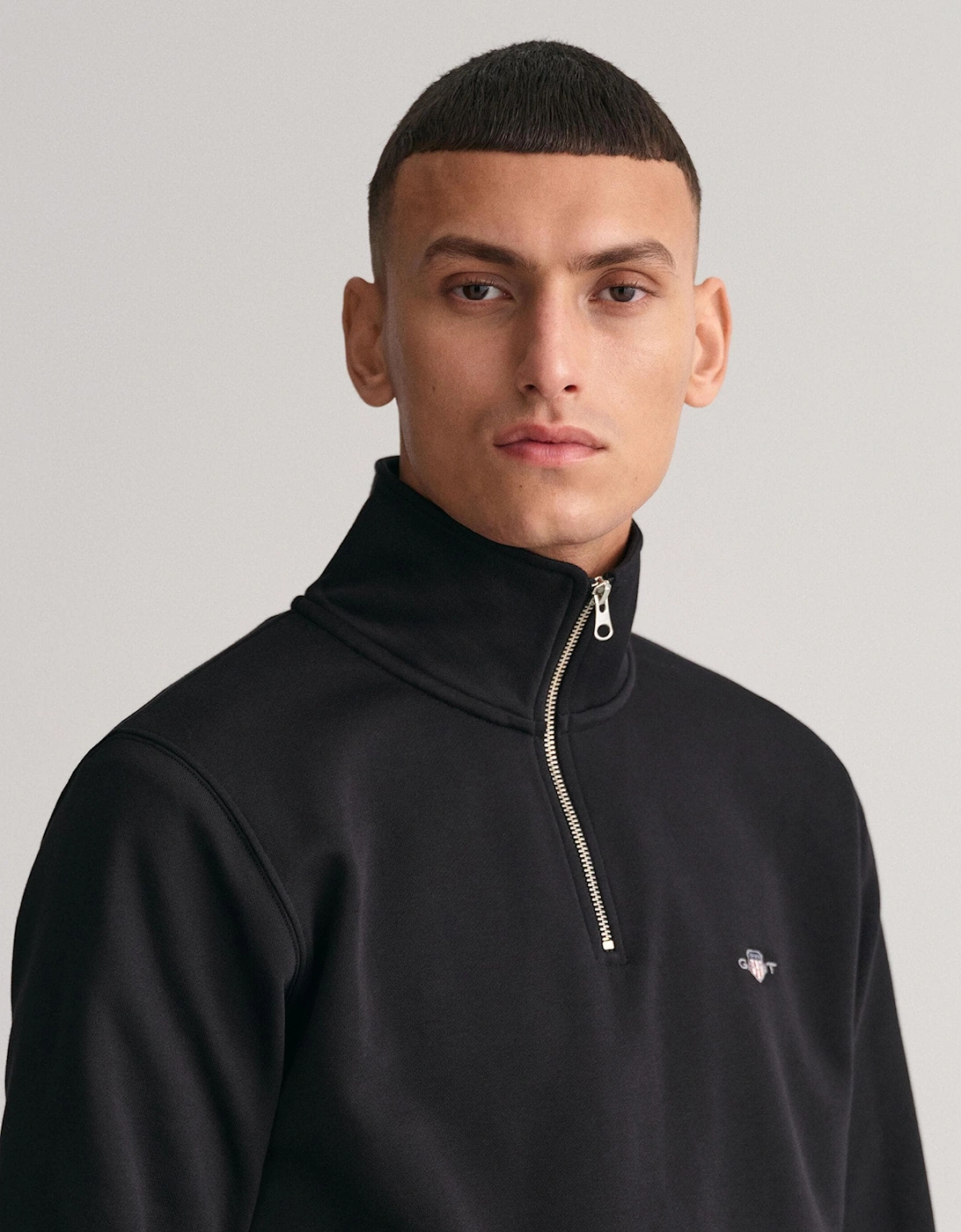 Gant Shield Half-Zip Sweatshirt - Black 005 - L - Image 11