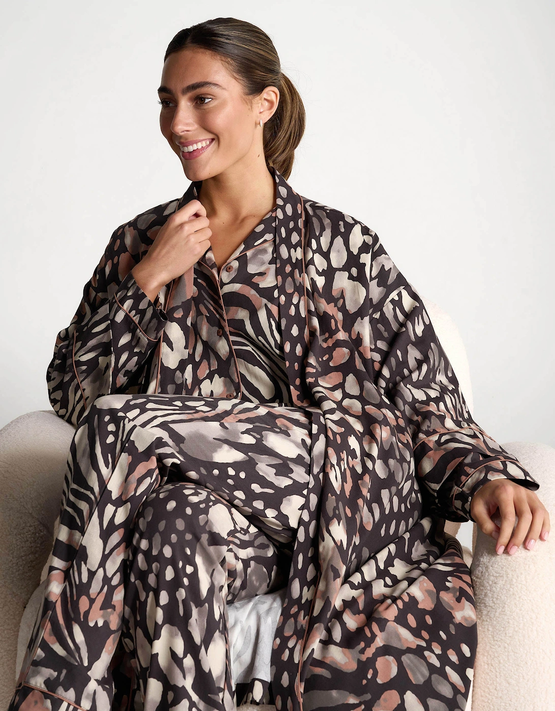 Hush Robe, 7 of 6