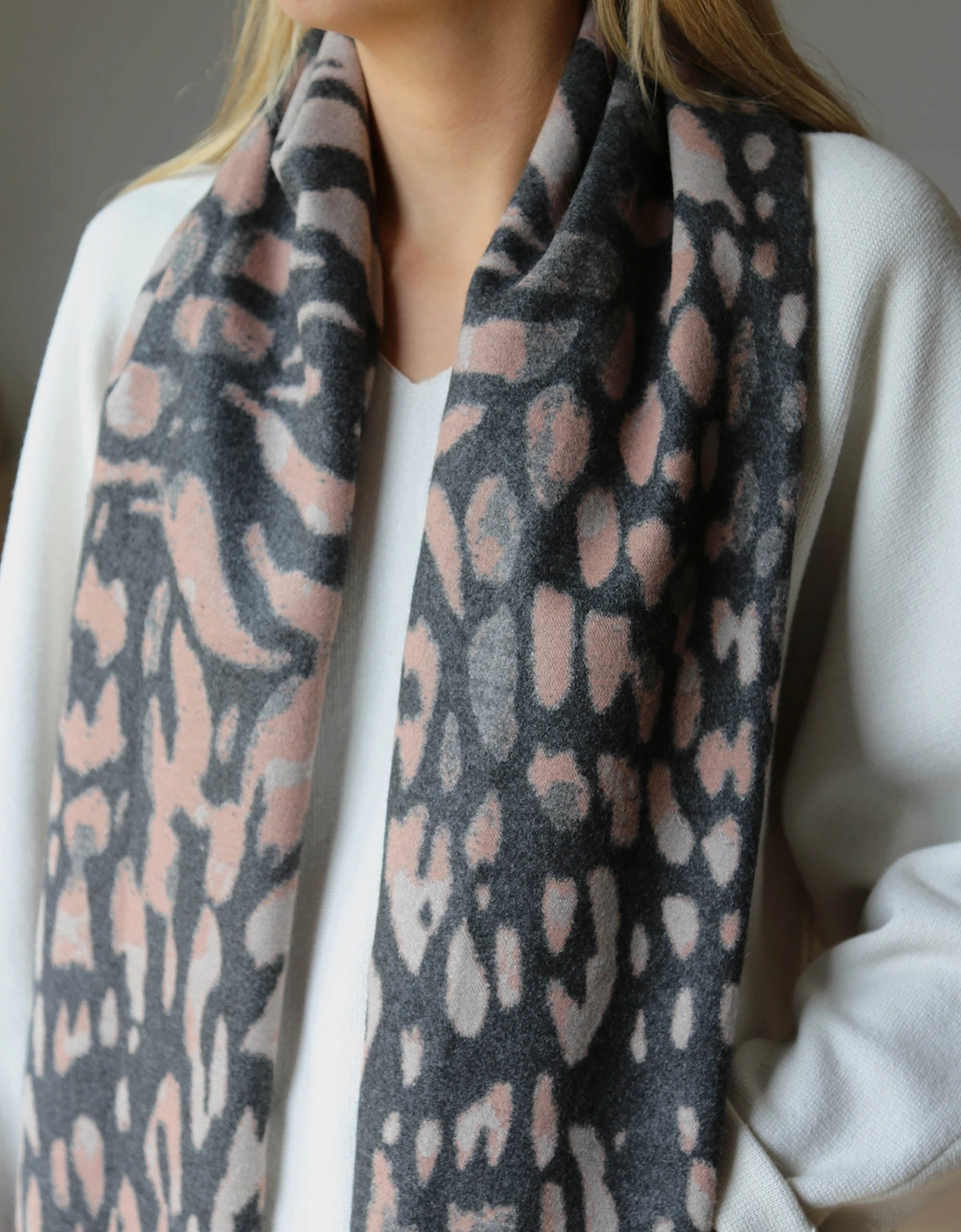 Leo Scarf