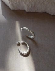 Thumbnail 2 of 8