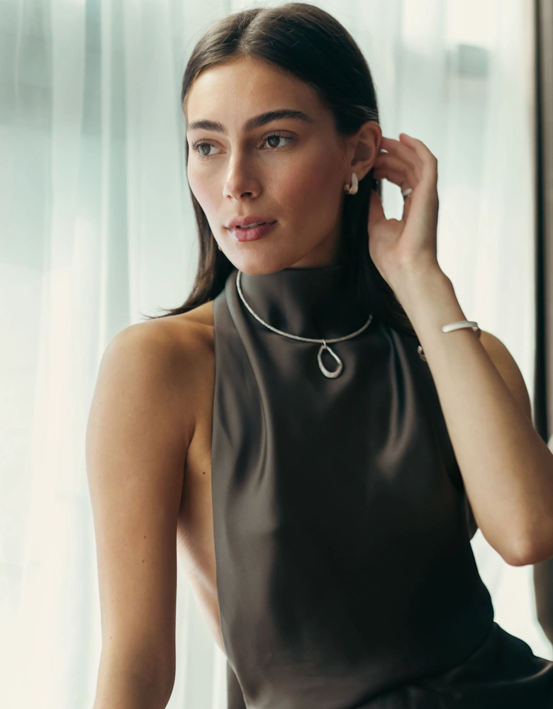 Seize Necklace