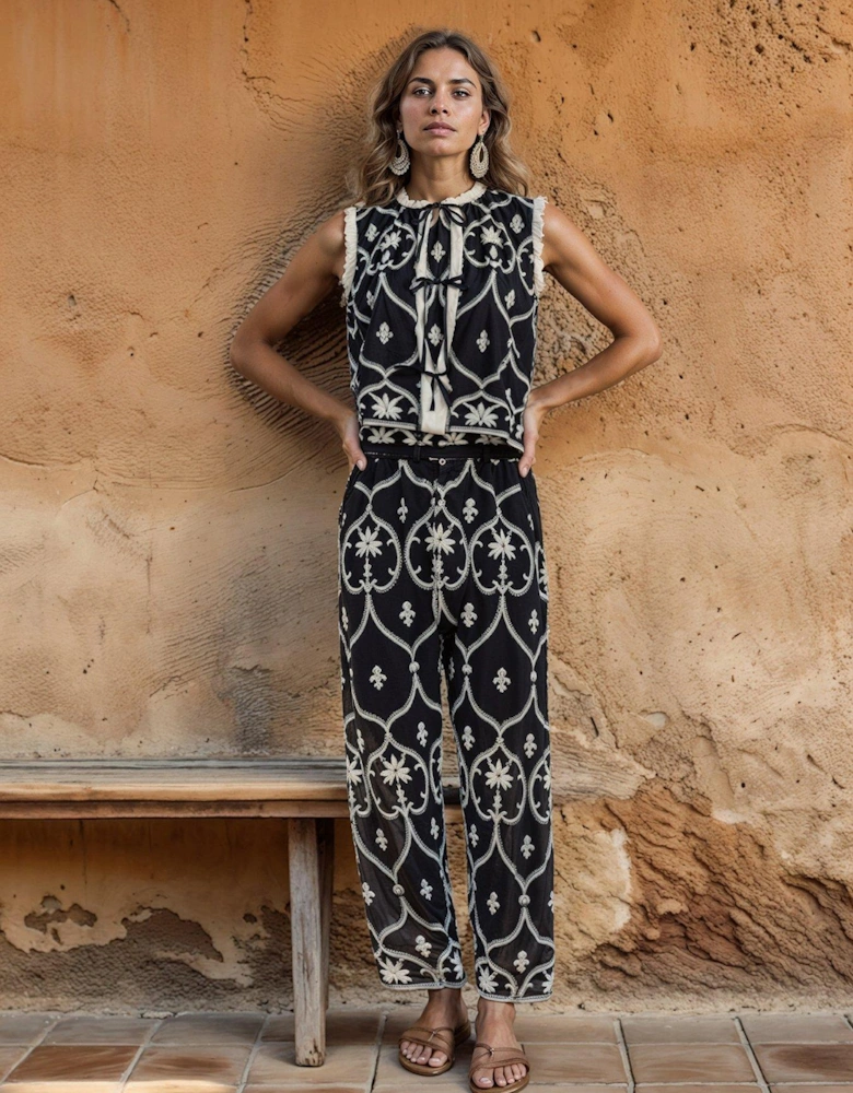 Resilient Trouser
