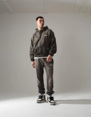 Thumbnail 5 of 5
