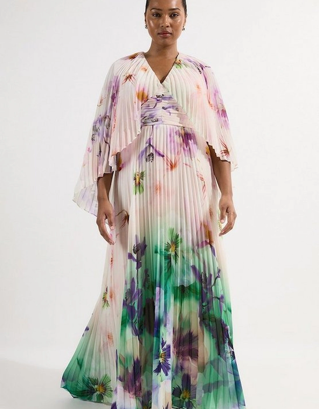 Plus Size Pleated Floral Cape Sleeve Plunge Neck Woven Maxi Dress, 4 of 3