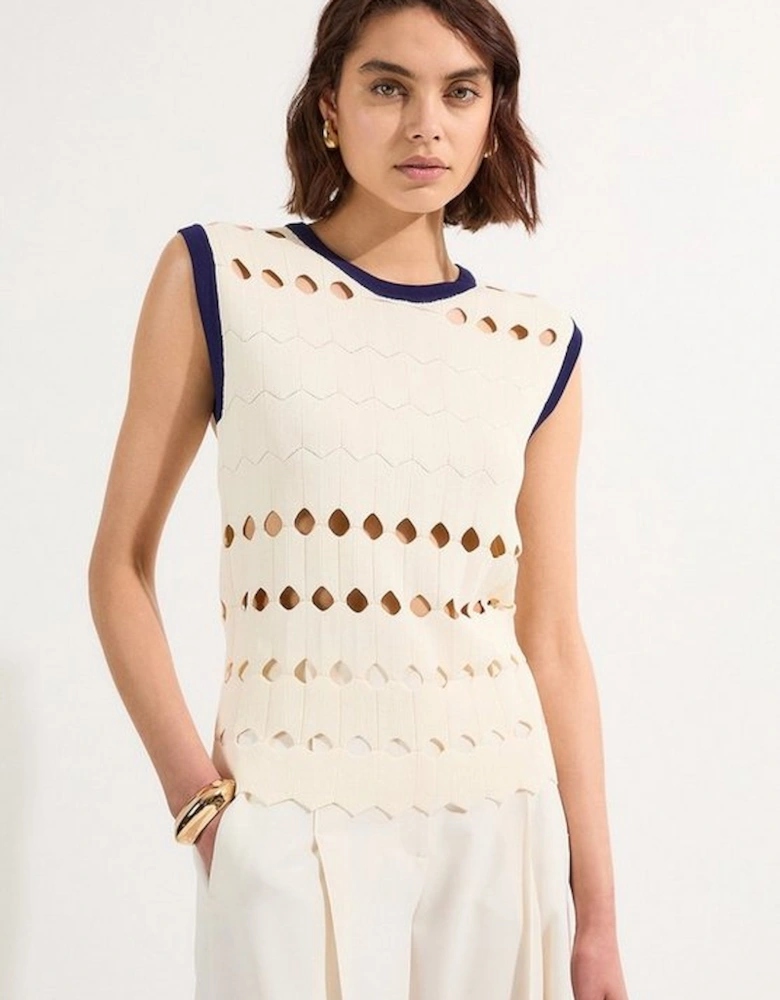 Diamond Cut Knit Vest