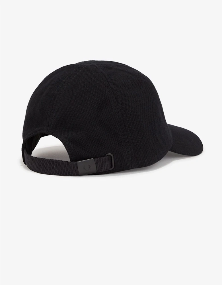 Pique Classic Cotton Black/White Caps
