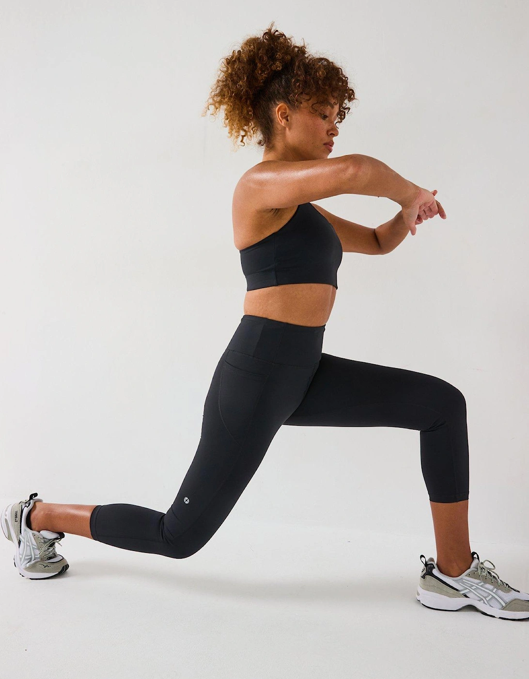 Womens Training Relentless Bra - Black