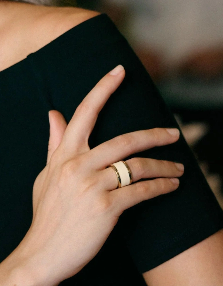 Frame Enamel ring gold off white