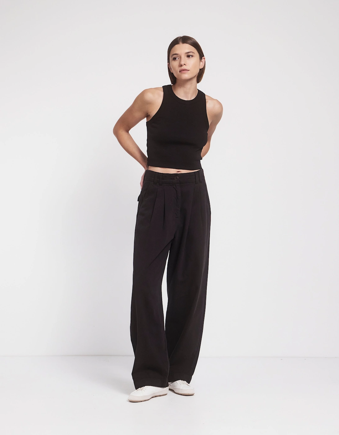 Apollo Loose Pant in Obsidian, 5 of 4