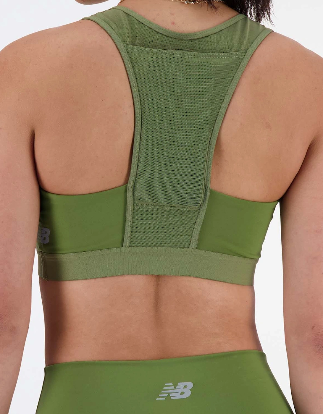 Sleek Medium Support Pocket Sports Bra
