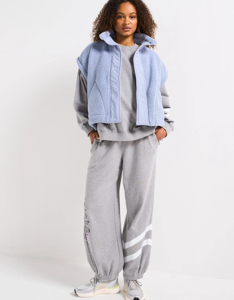 Womens Training All Star Logo Crew Sweat - Grey