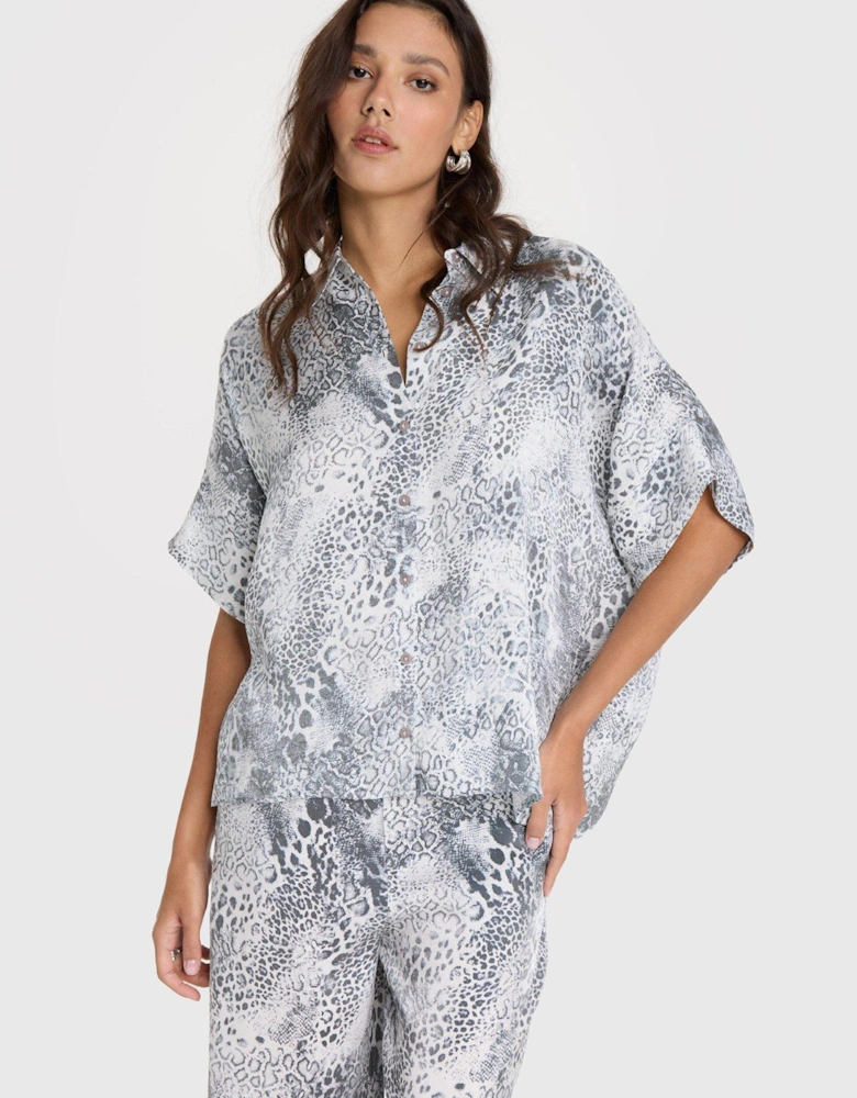 Animal Oversized Blouse