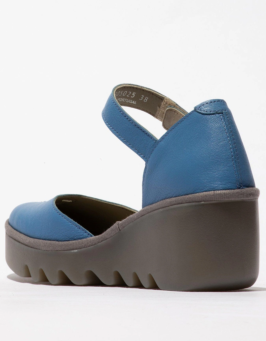 Biso Round Toe Wedge Shoe - Blue