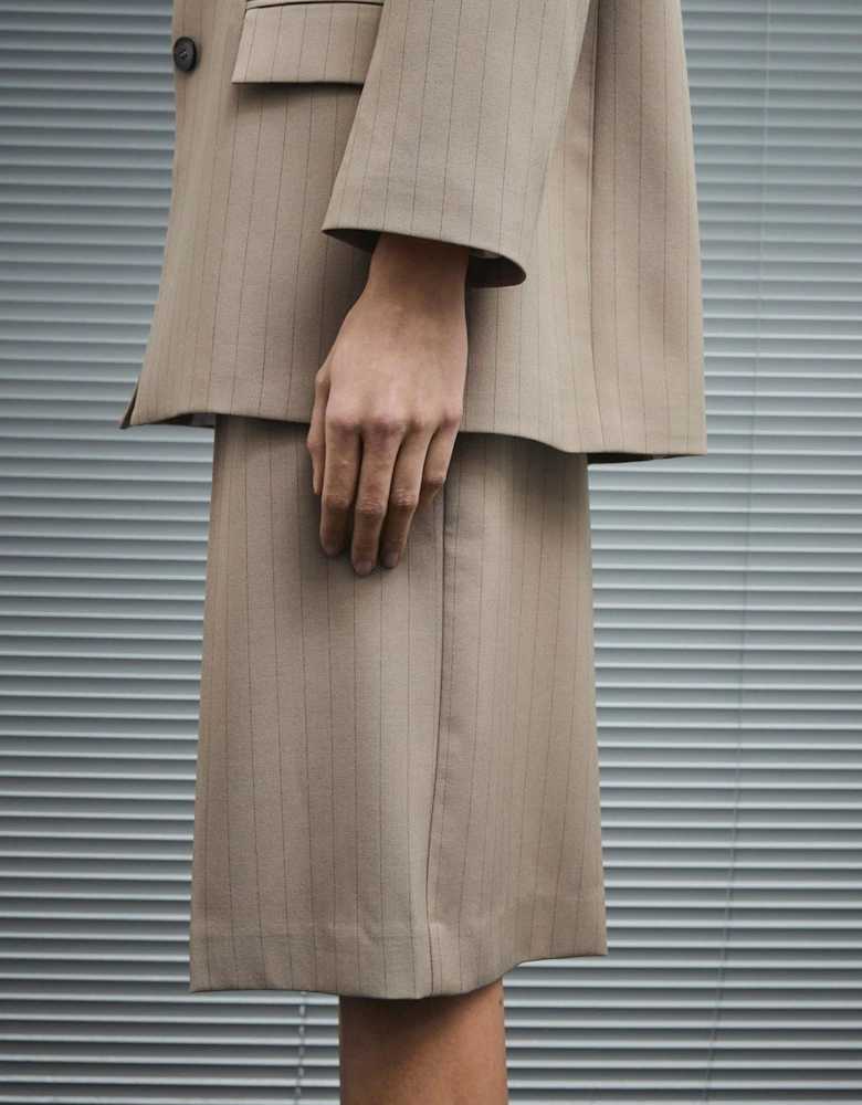 Tailored Shorts - Beige