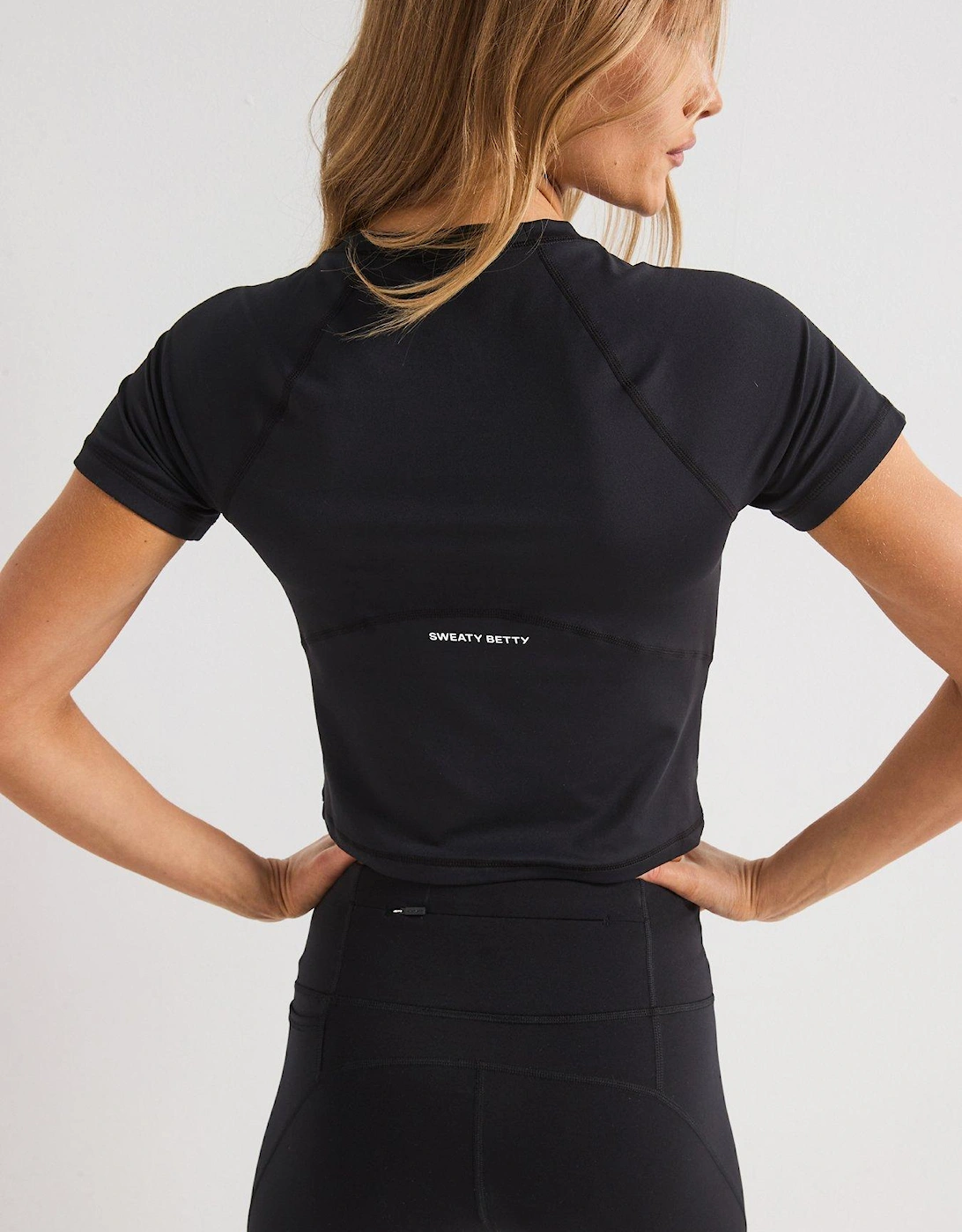 Womens Training All Day Cropped T-Shirt - Black