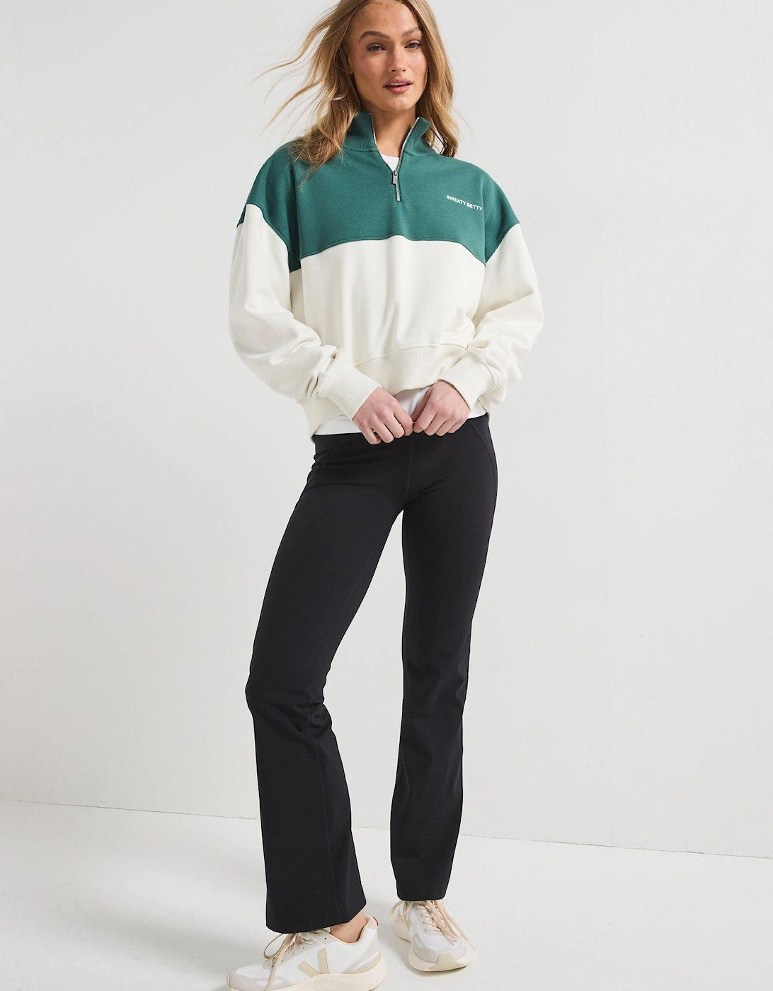 Womens Training Revive Crop Half Zip - Green
