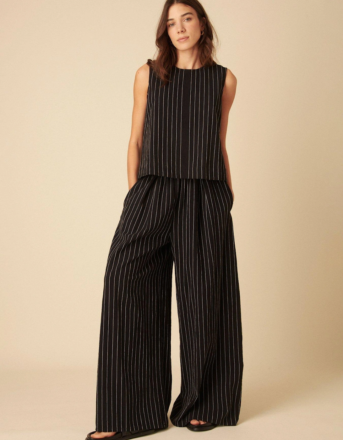 Jerrow Trousers - Black