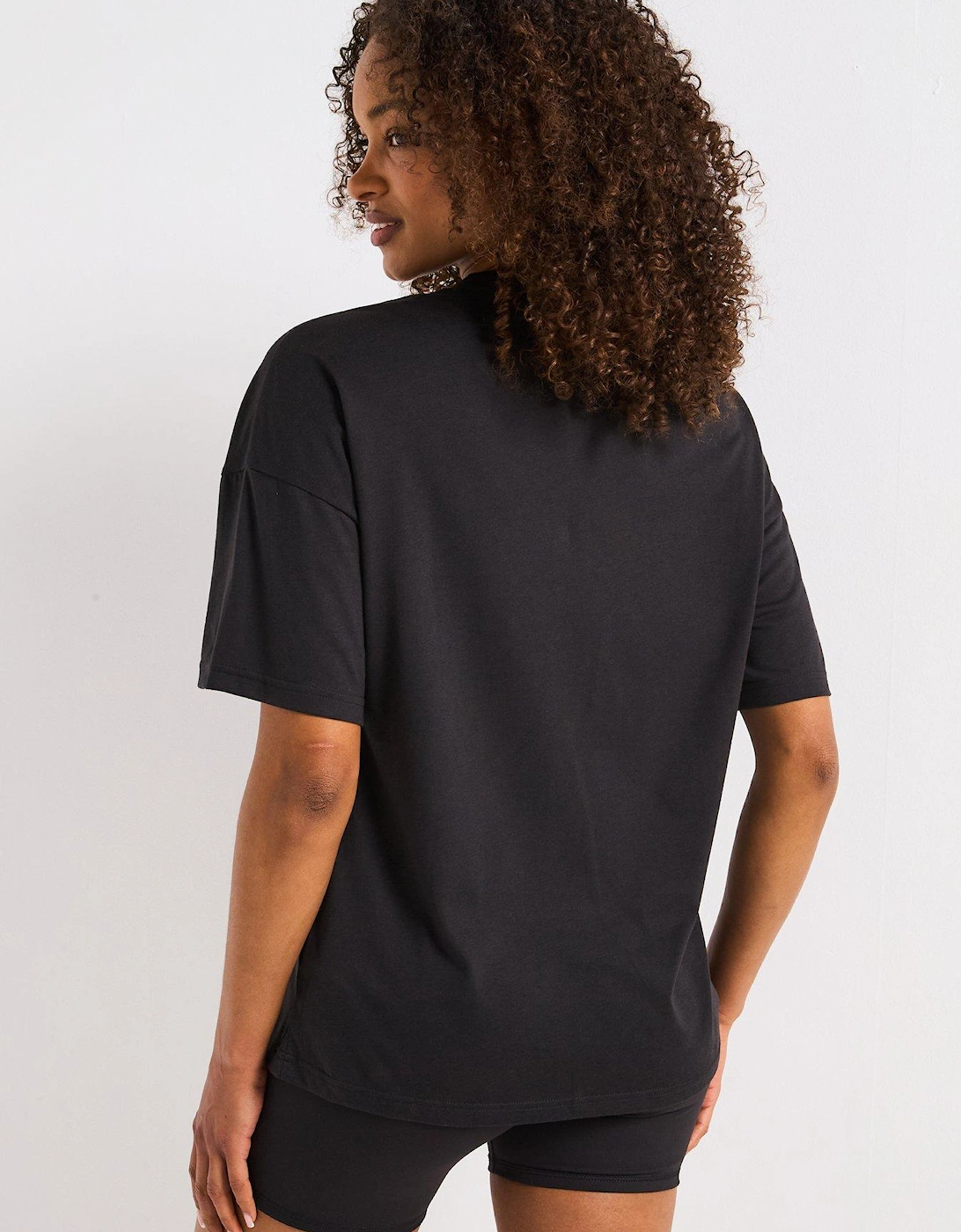 Womens Training Evolve Oversized Tee - Black