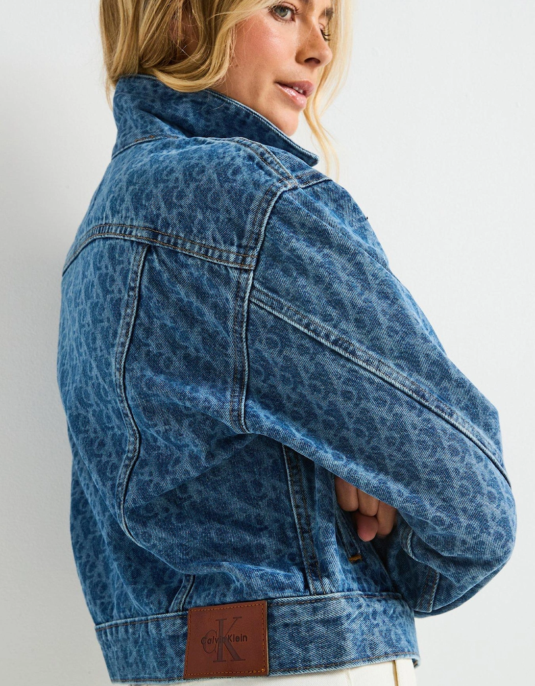 90's Printed Trucker Denim Jacket - Blue