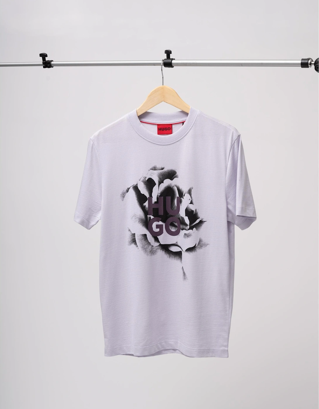 HUGO Dignitey Mens T-shirt with Floral Artwork and Logo, 2 of 1