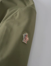 Thumbnail 6 of 6