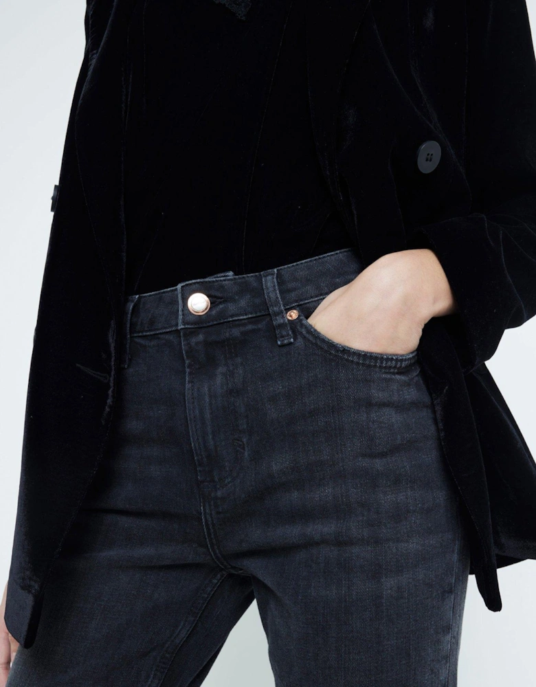 High Rise Slim Fit Jean - Black