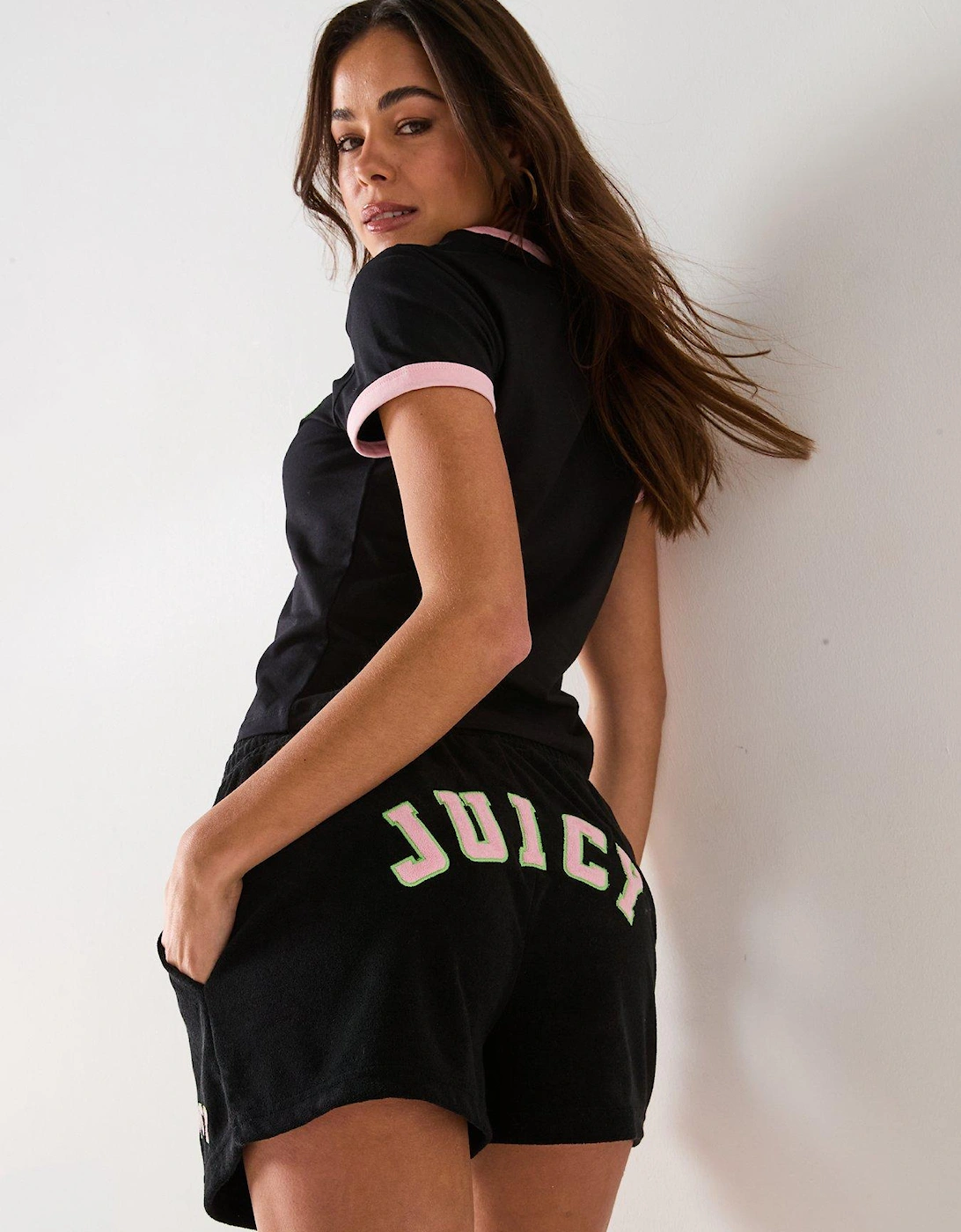 Collegiate Logo T-Shirt - Black