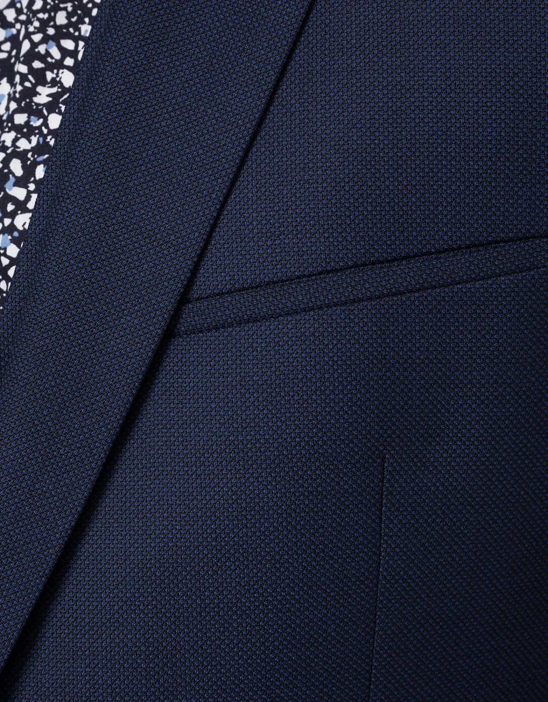 Arti/Hesten Slim-Fit Suit
