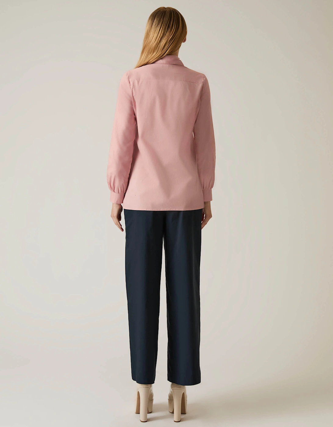 Pearl Collar Pale Pink Cotton Shirt