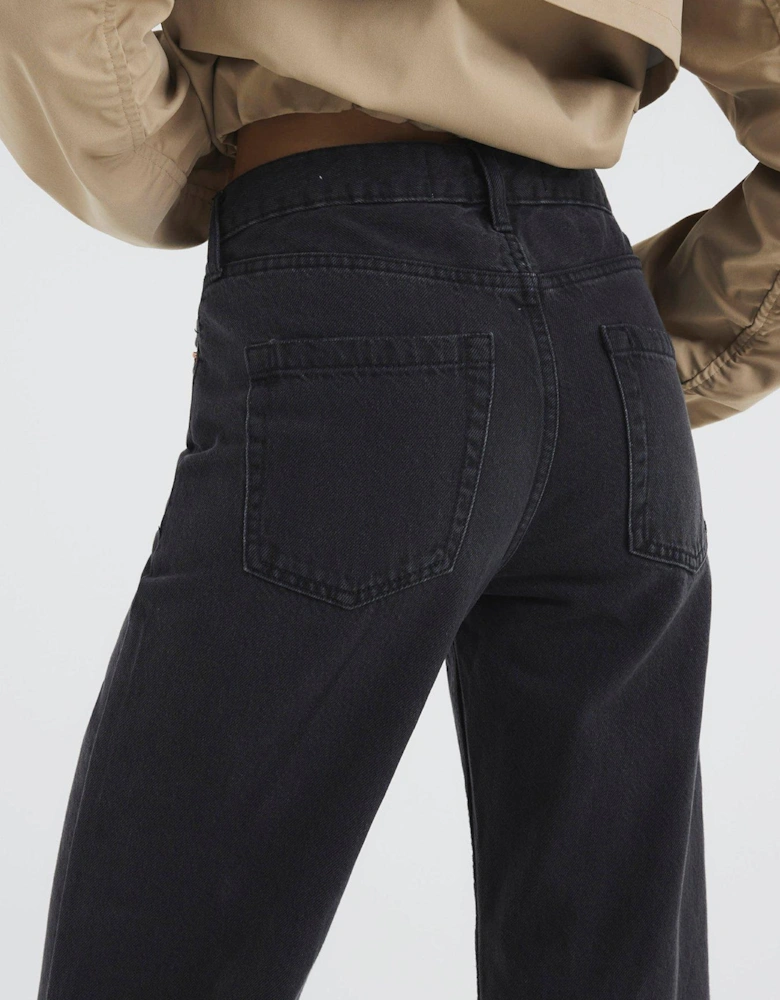 Relaxed Straight Leg Jeans - Black