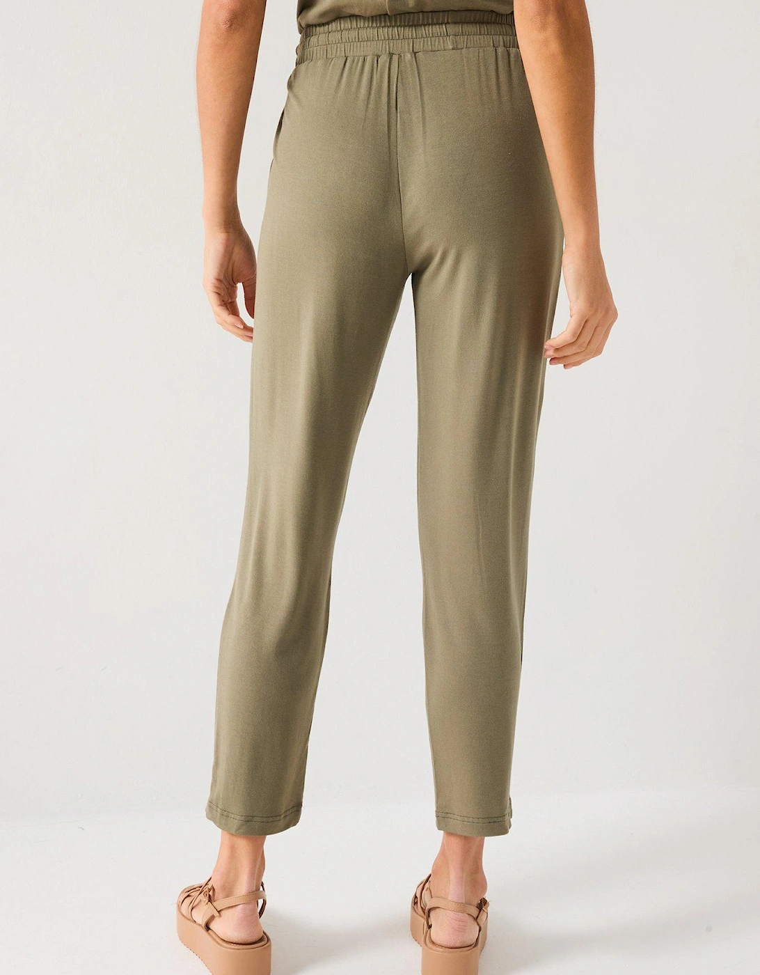 Tapered Leg Trouser - Khaki
