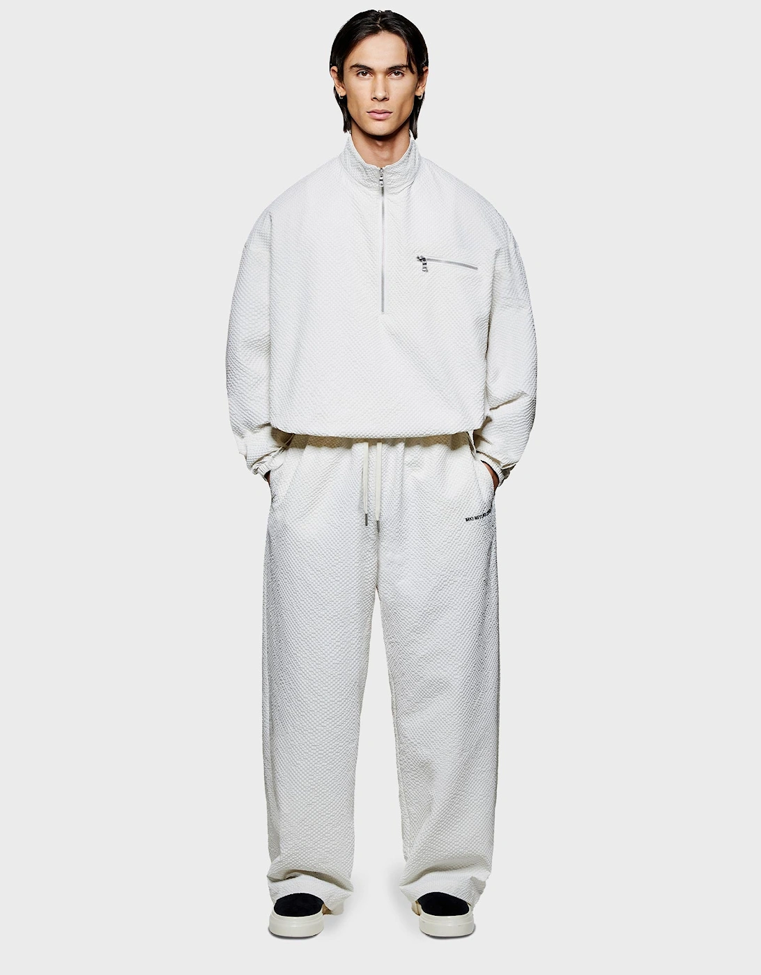 Seersucker Quarter Zip Sweatshirt
