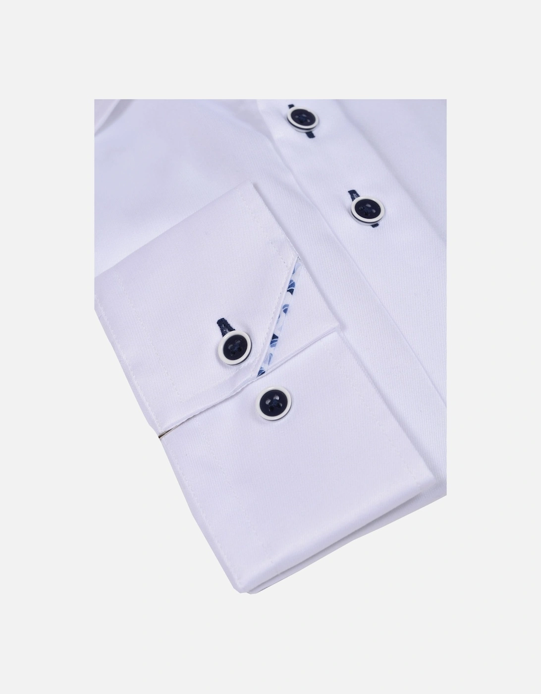 Cutaway Collar White