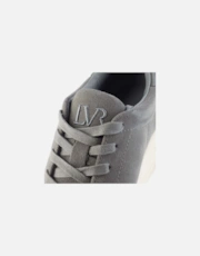 Thumbnail 6 of 6