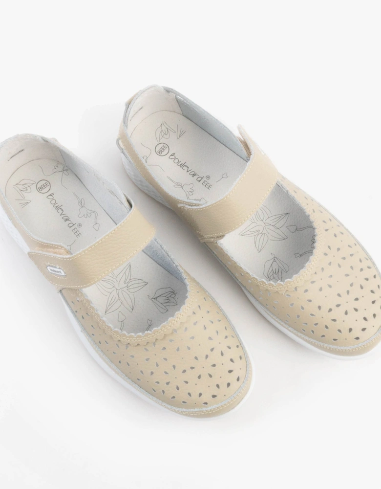 DORRIT Womens Action Leather Wide Fit Shoes Beige