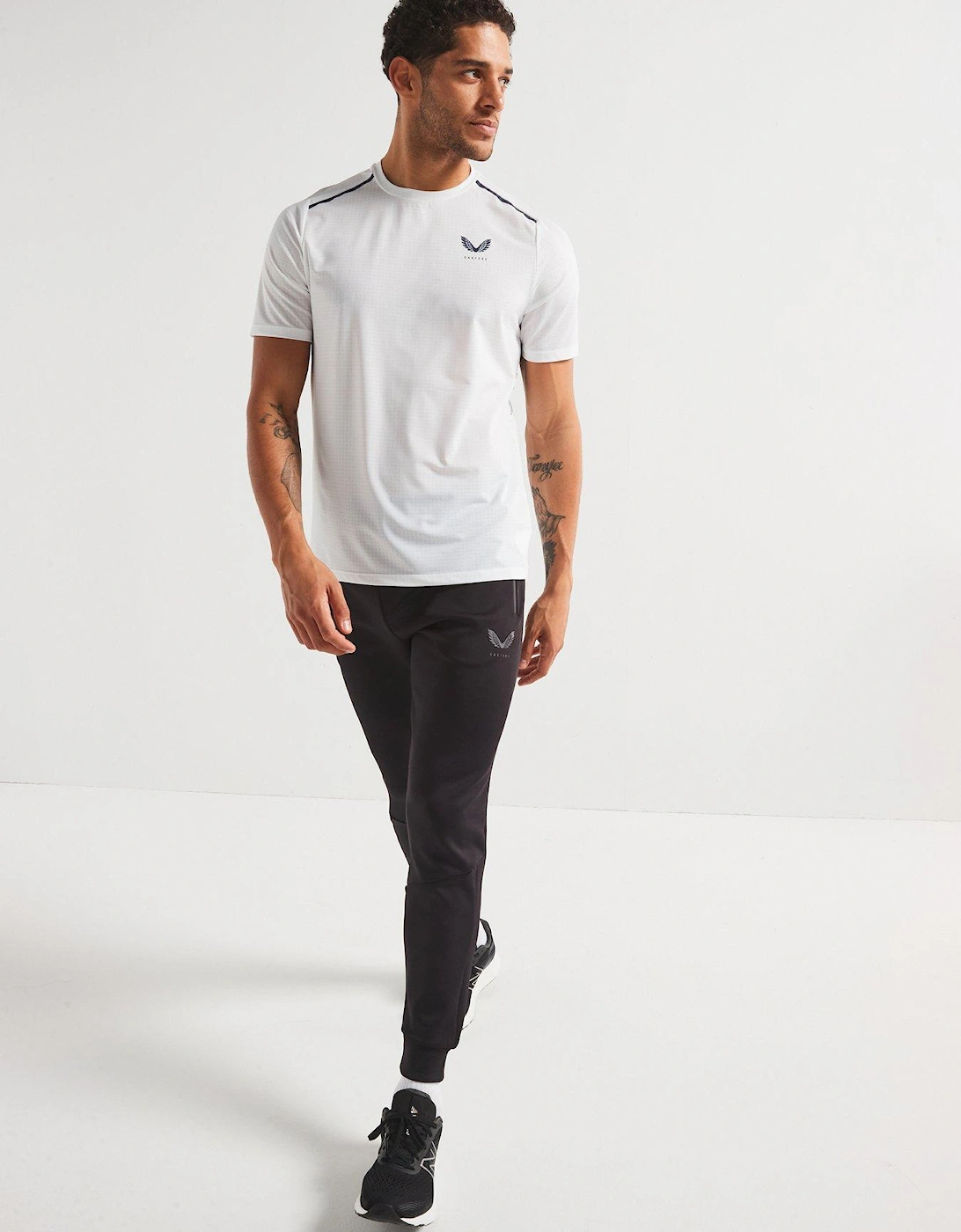 Mens Training Apex Aeromesh 1/2 Zip - White