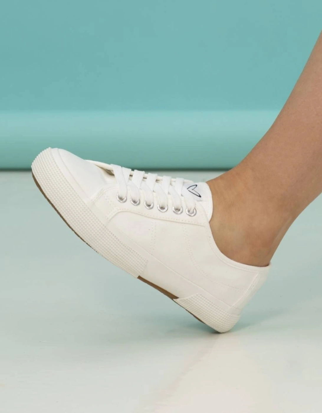Women's Naomi Trainer White