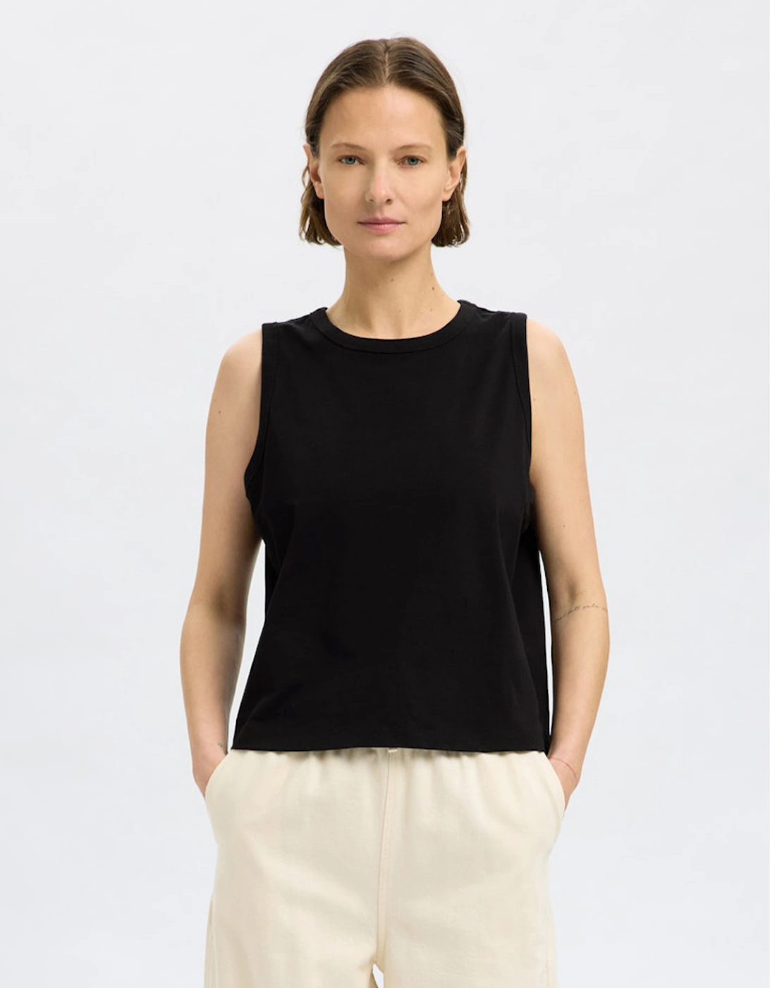 Femme Essential Sleeveless Boxy Tank Top Black, 6 of 5